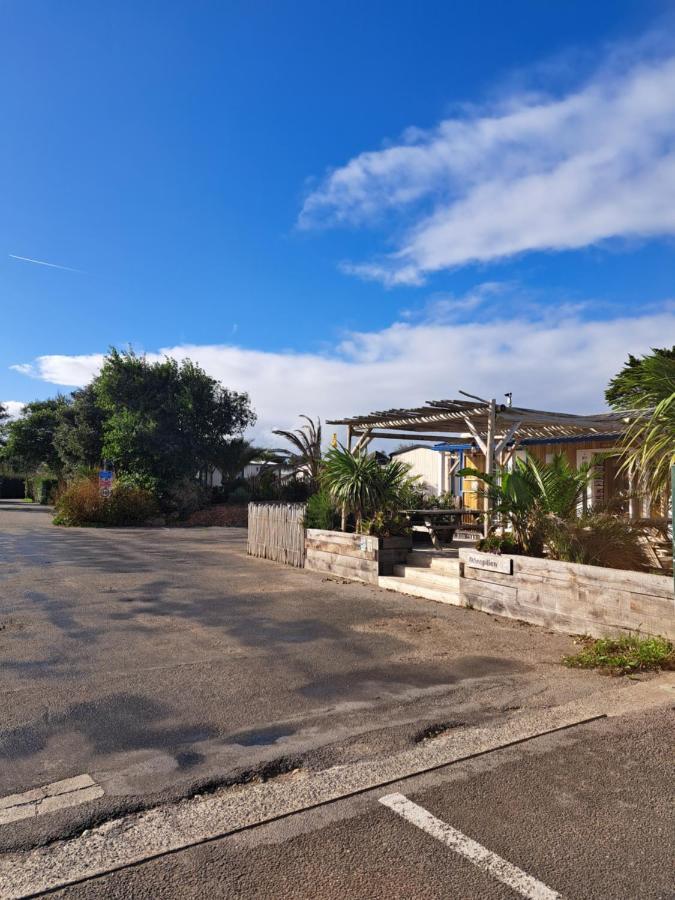 Camping De La Cote Des Legendes Brignogan-Plages Esterno foto