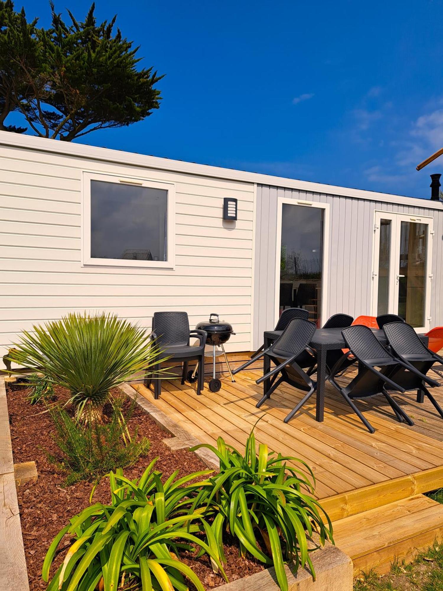 Camping De La Cote Des Legendes Brignogan-Plages Esterno foto