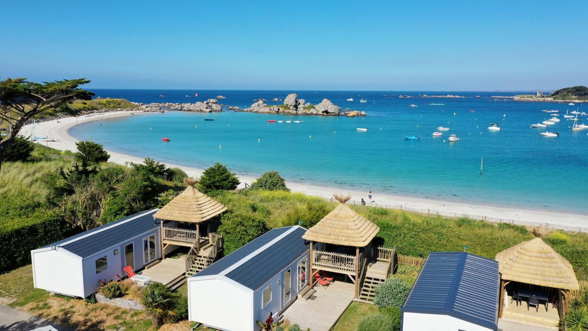 Camping De La Cote Des Legendes Brignogan-Plages Esterno foto