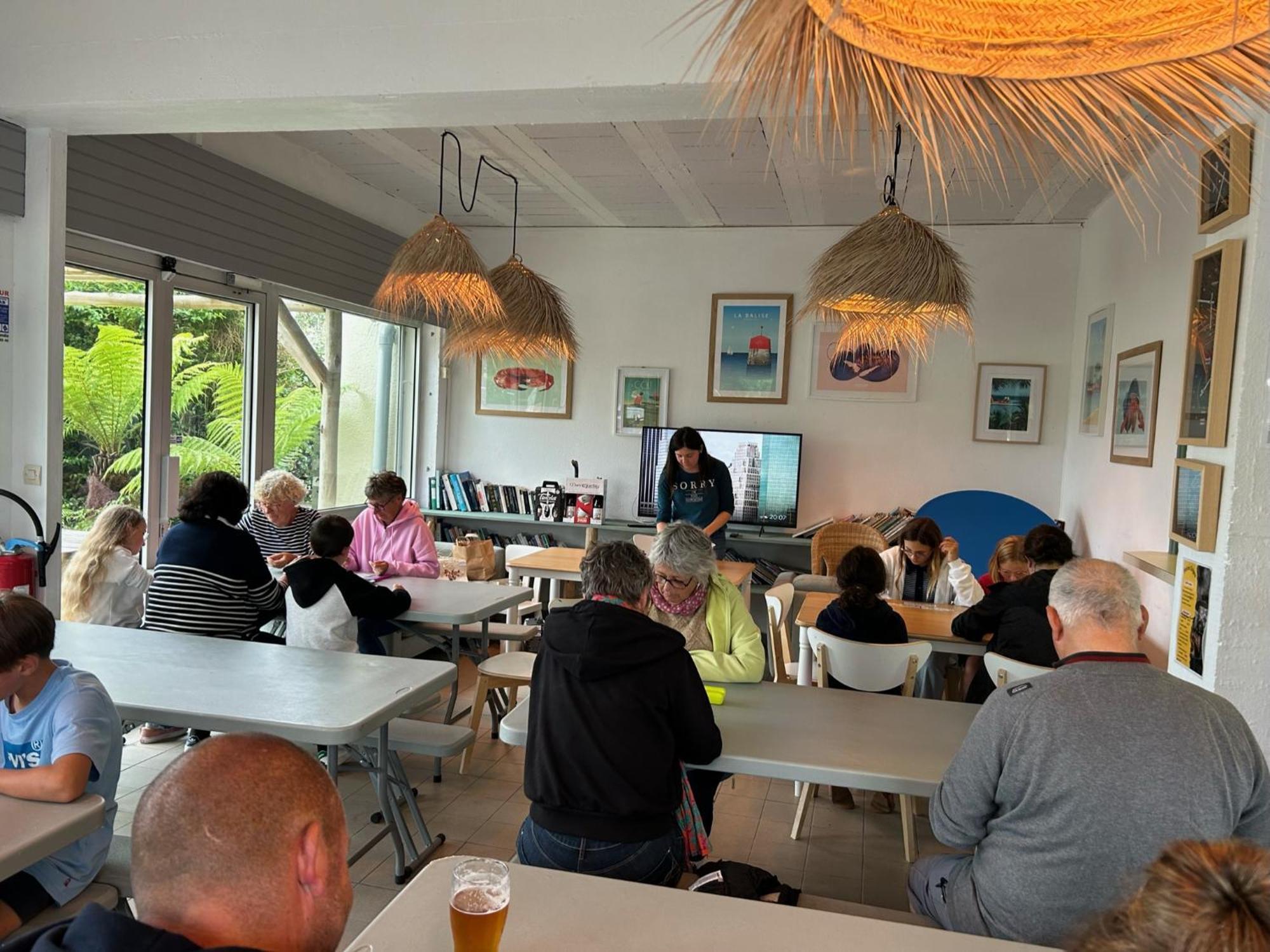 Camping De La Cote Des Legendes Brignogan-Plages Esterno foto
